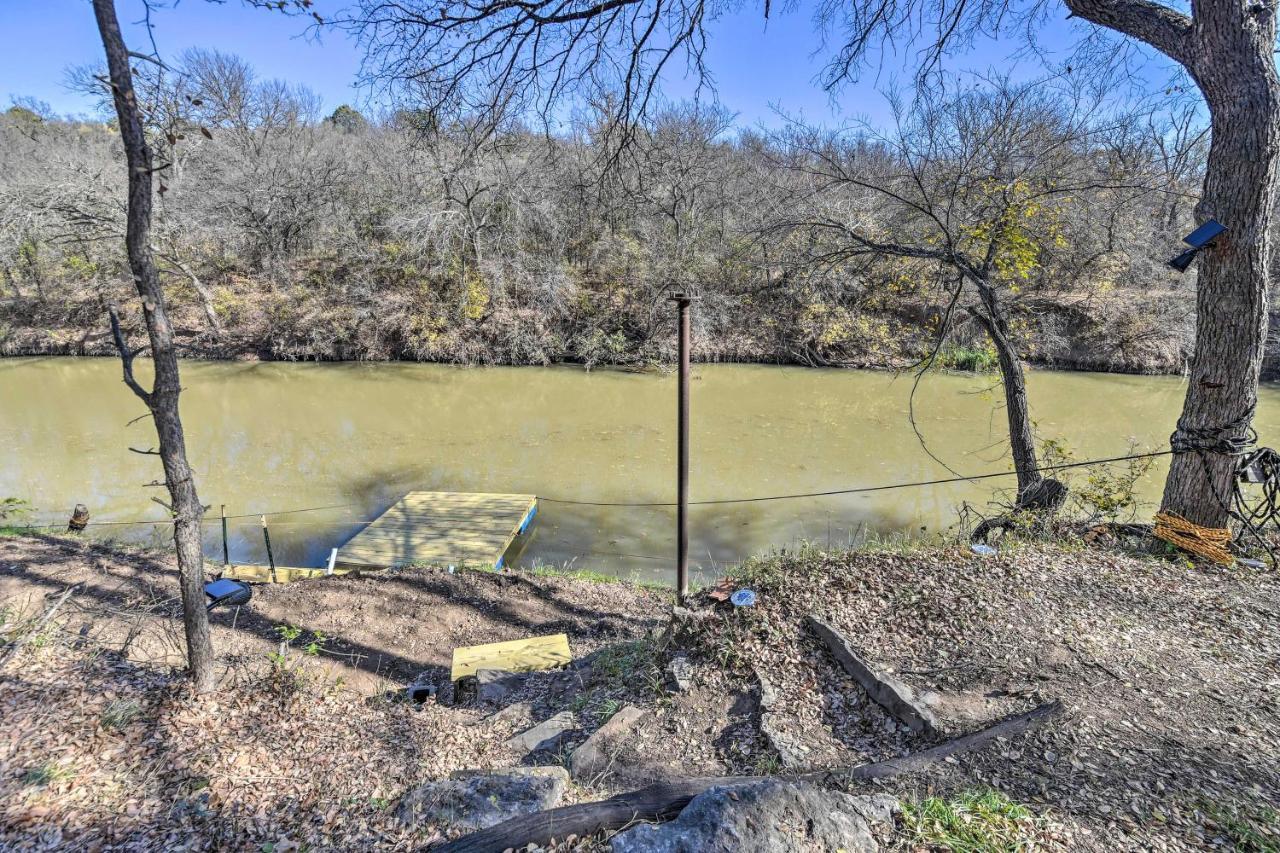 Bright Brownwood Home With On-Site River Access! Ngoại thất bức ảnh